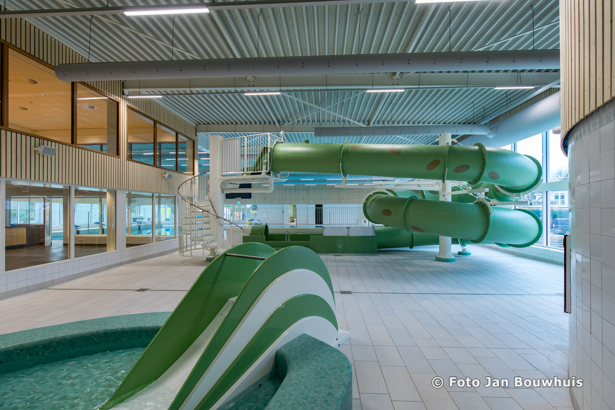 picture of pool waalsag Tiel